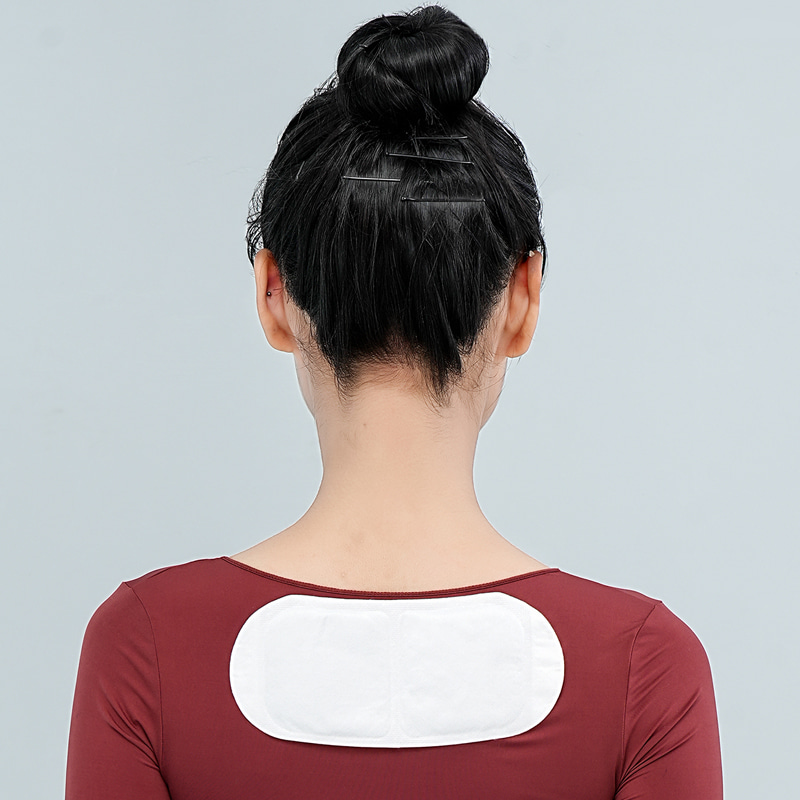 Одноразовий миттєвий термопакет для знеболювання, що активується повітрям, для плеча